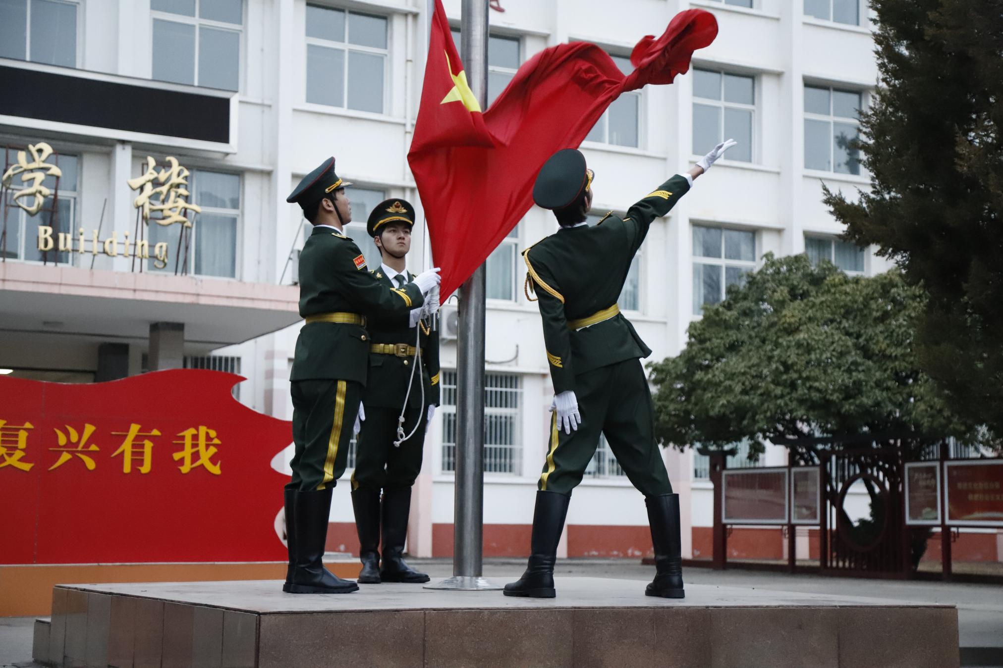 升国旗 (2).JPG